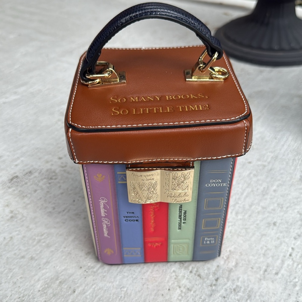 Vendula London Book Purse
